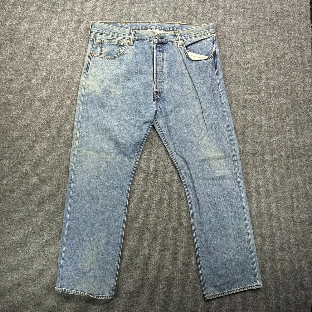 Levi's 501 Original Fit Straight Leg Jeans Men's Blue Denim Button Fly - 38X29.5